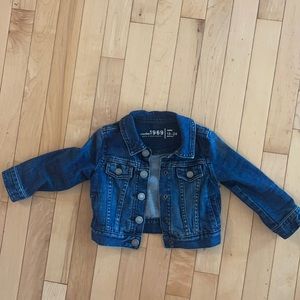 EUC Denim jacket gap 18-24 months